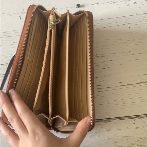 Guess wallet - Picture 3 of 3